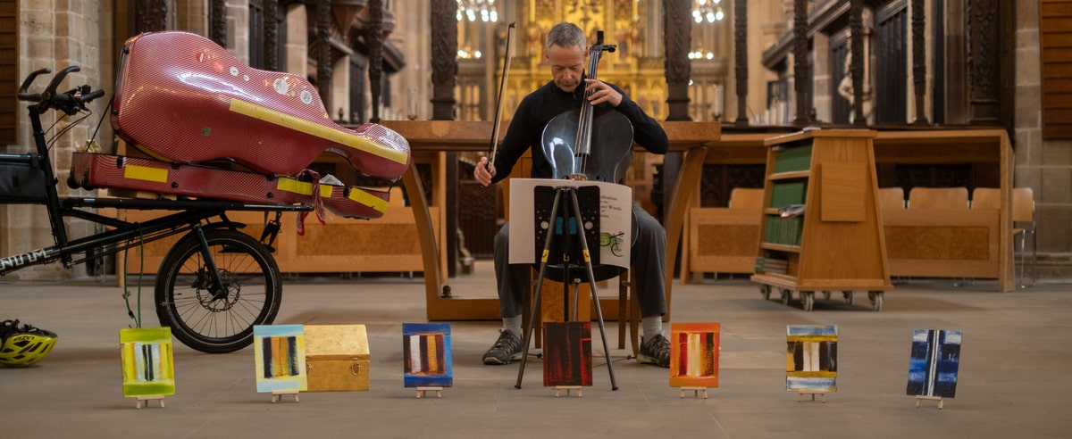 Pilgrim Cello Banner
